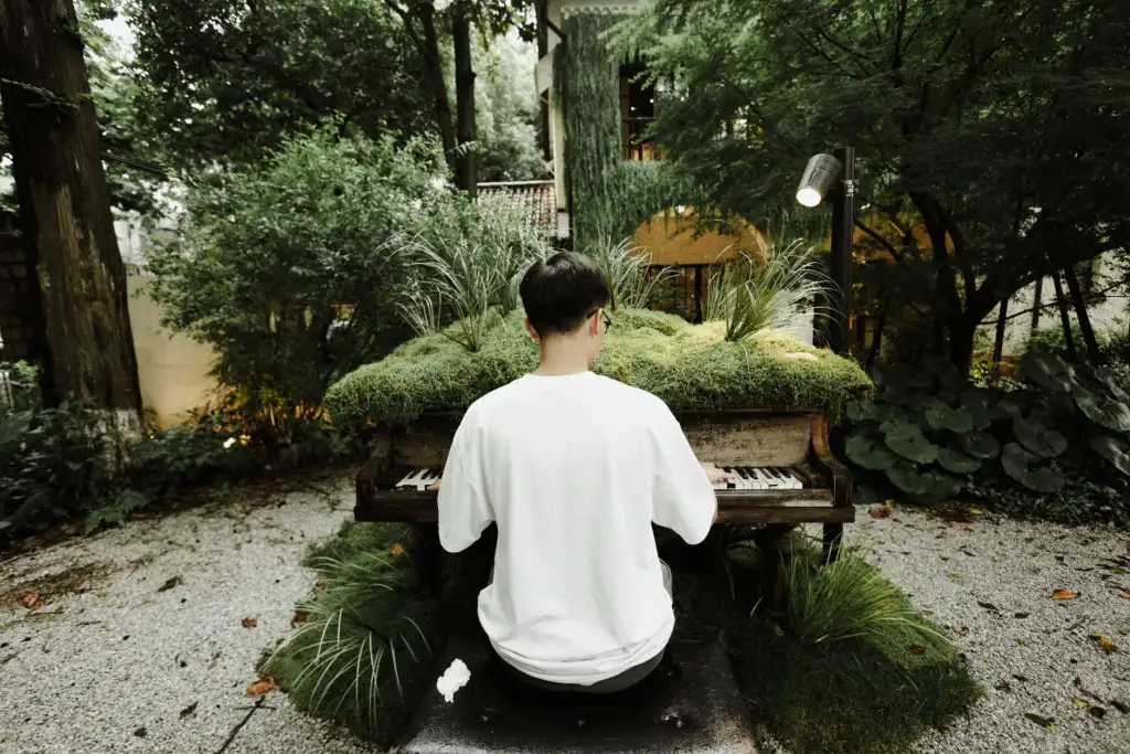 华中地区园林工程中景观植物搭配方案与设计要点
